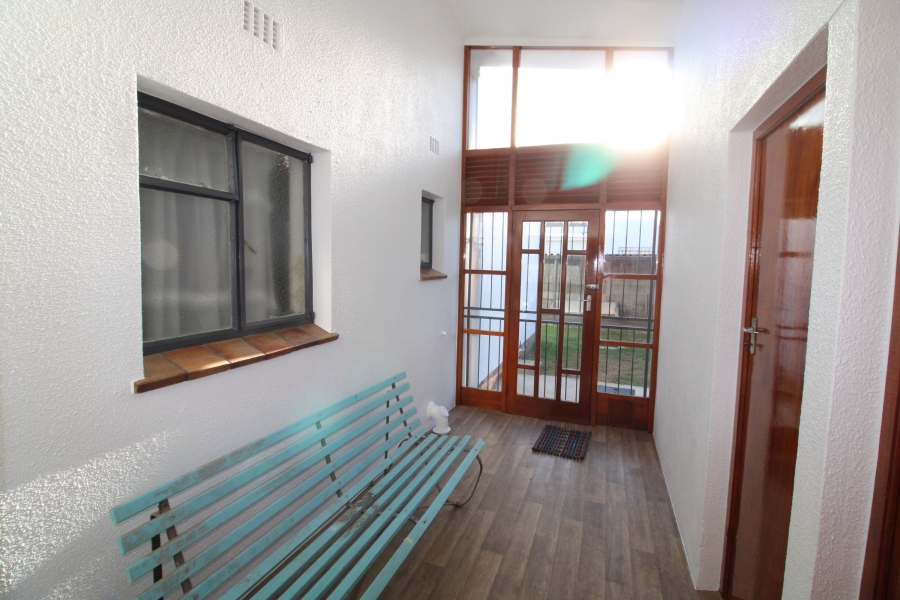 To Let 3 Bedroom Property for Rent in Lochnerhof Western Cape